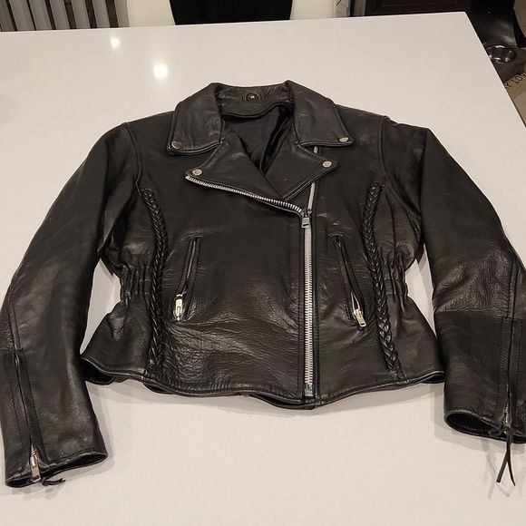 Gorgeous black leather motorcycle jacket size M with braided detail! - Picture 1 of 10